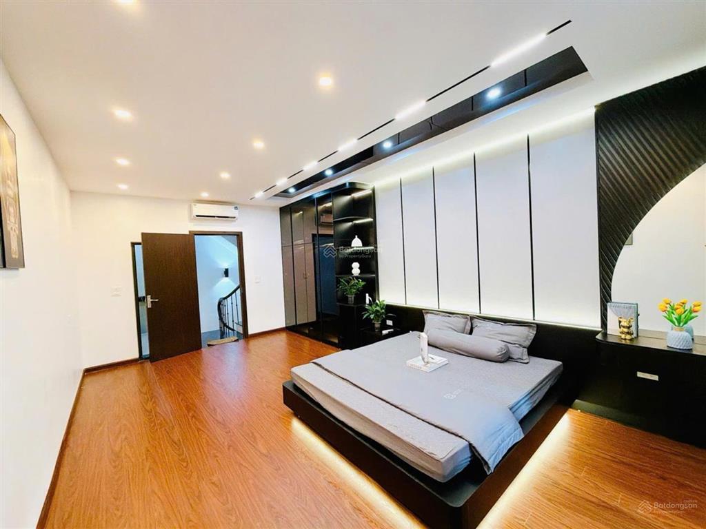 Trung tâm đống đa  giá chỉ 9 tỷ  full nội thất đẹp mê li