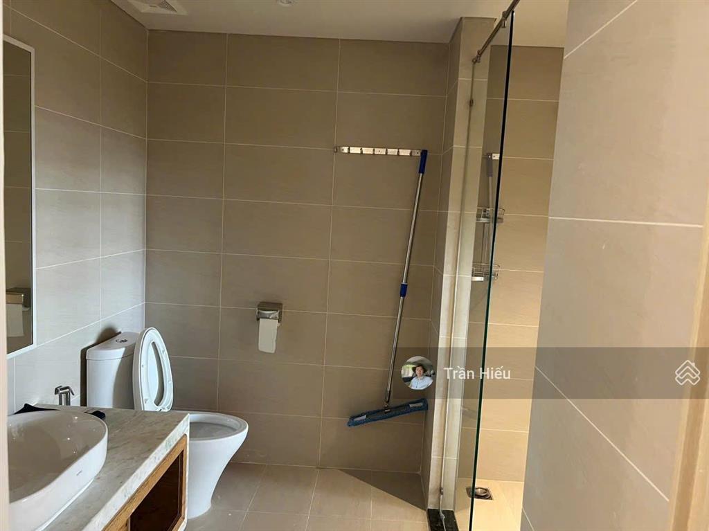 Bán căn hộ toà nam tầng cao view biển đẹp  gold coast full nội thất chỉ 5,3 tỷ. lvcc