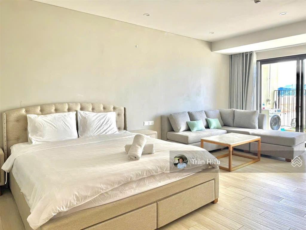 Bán căn hộ toà nam tầng cao view biển đẹp  gold coast full nội thất chỉ 5,3 tỷ. lvcc
