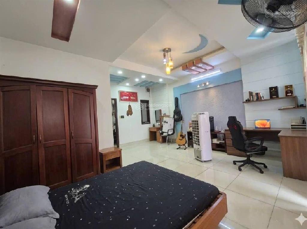 Siêu phẩm q12 4 tầng 114m2 ngang 5.7mđối diện ubnd q12 cũ lê thị riêng, khu đồng bộ,đường 10m