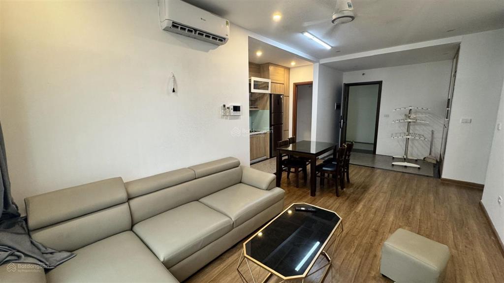 Bán căn 3 ngủ tại the sun, dt 96m, giá 9.1 tỷ nhà full đồ, bc đông nam  0987 286 ***