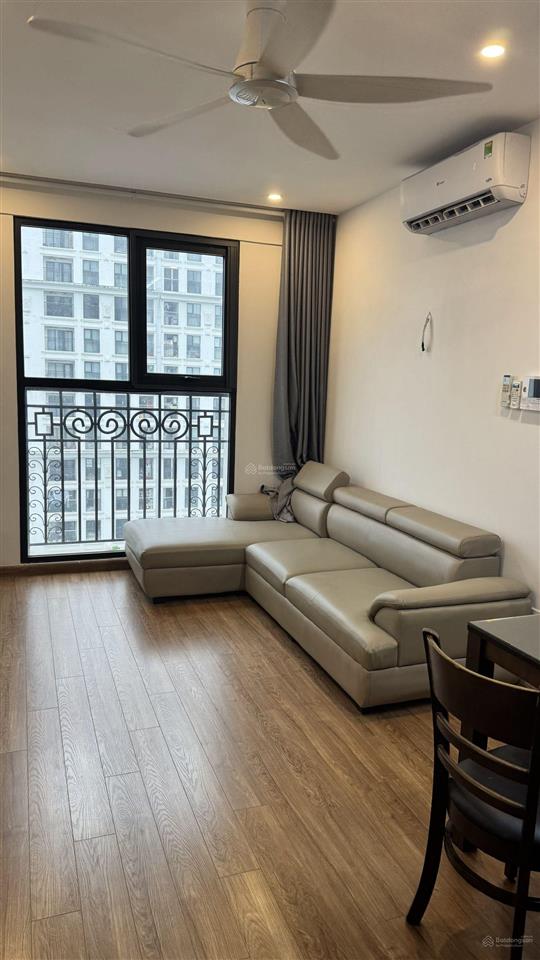 Bán căn 3 ngủ tại the sun, dt 96m, giá 9.1 tỷ nhà full đồ, bc đông nam  0987 286 ***