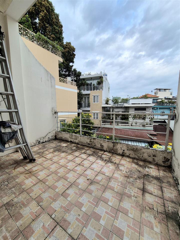 Hiếm  phan văn trị 41m²  3 tầng  4 pn  3 tỷ 5 tl