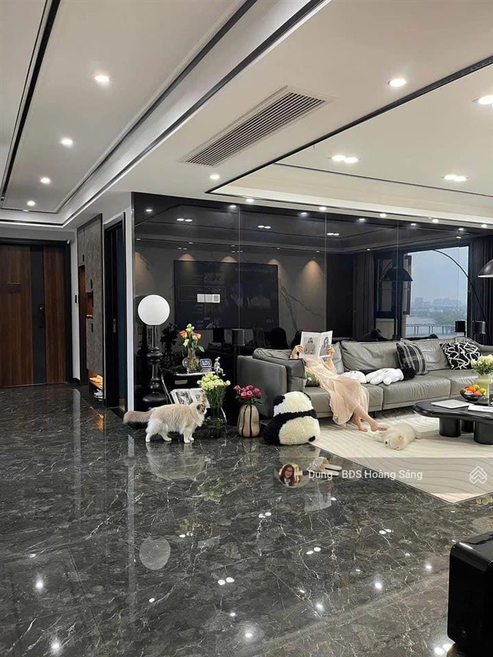 Ko ảo, chính chủ gửi bán cc thống nhất complex, 82 nguyễn tuân 94m2122m2,  0936 218 ***