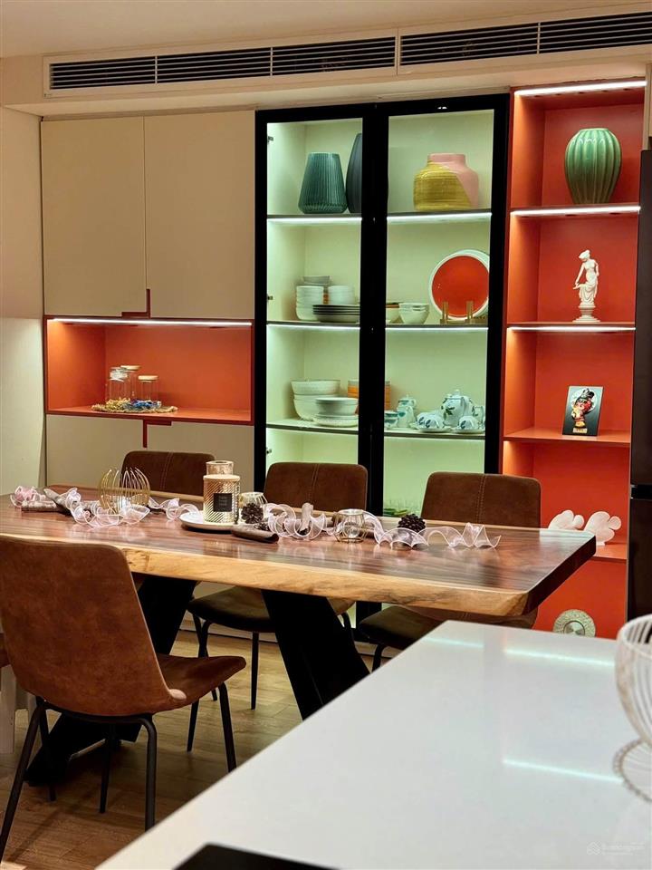 Ko ảo, chính chủ gửi bán căn 3 ngủ cc hà nội centerpoint 97m,80m2,  0936 218 ***