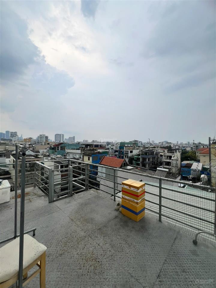 Pas lại phòng 30m2. tầng 5, view thoáng ban công riêng tư. giờ giấc tự do. xvnt, bình thạnh.