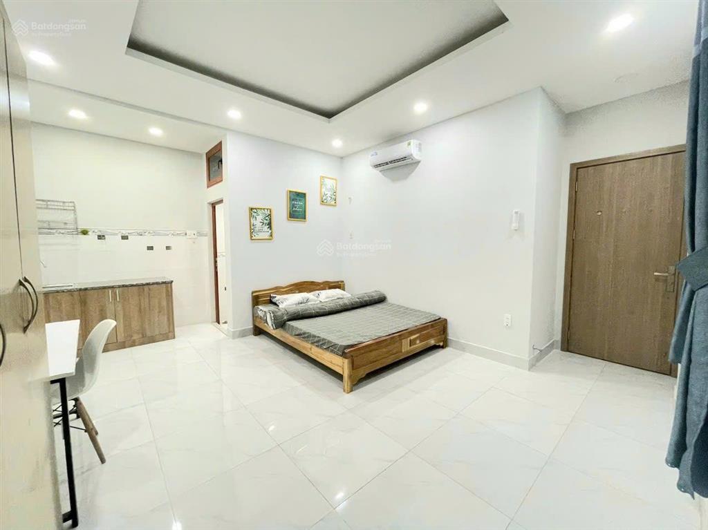 Pas lại phòng 30m2. tầng 5, view thoáng ban công riêng tư. giờ giấc tự do. xvnt, bình thạnh.