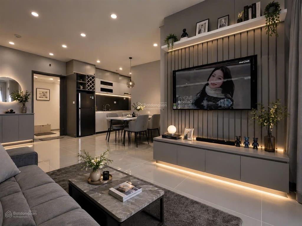 Bán căn 2 pn 2wc 75m2 có nội thất 4.5 tỷ.