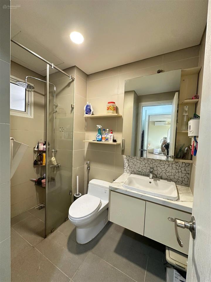 Bán căn 2 pn 2wc 75m2 có nội thất 4.5 tỷ.