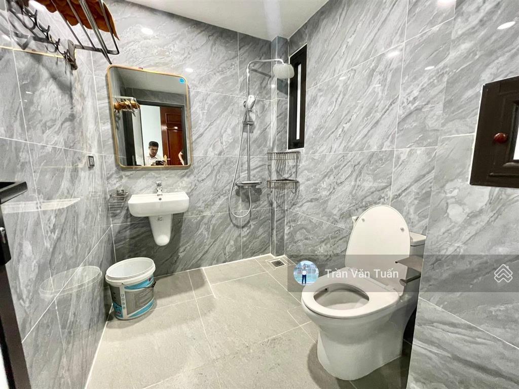 Bán tòa nhà mặt phố nghĩa tân  cầu giấy, 66m 8t, thang máy, vỉa hè khủng, 38 tỷ, kinh doanh đỉnh