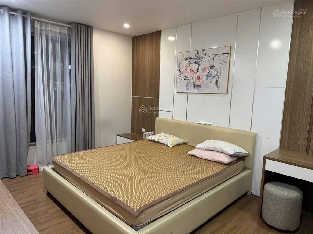 Cho thuê căn hộ 3pn, 2wc tại tòa nhà v2  ct9, khu đô thị mới văn phú, 20 triệu, 110m2, view đẹp