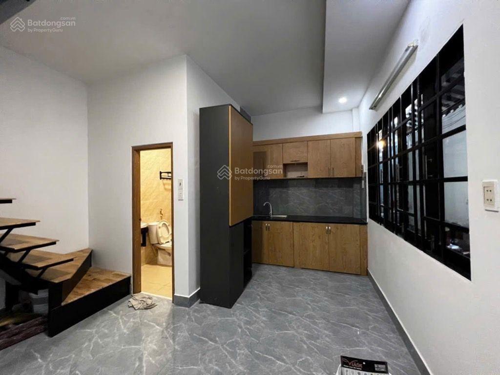 Khu ẩm thực vạn kiếp. 2 tầng . 21m2 . sổ vuông . hẻm 2m . 10m ra mặt tiền .