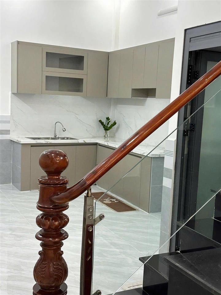 Nhà sổ hồng riêng mật tiền quốc lộ 50 xã hưng long, bình chánh, tphcm