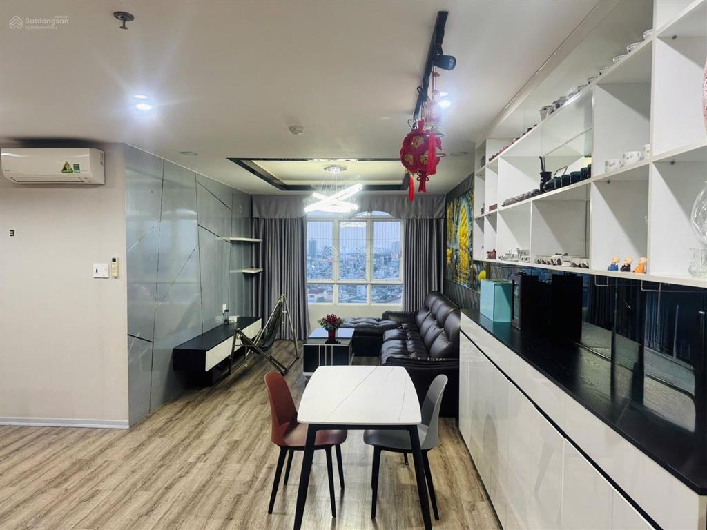 Căn hộ chung cư giai việt, kế bên central premium tạ quang bửu, cách trung tâm q1 20p