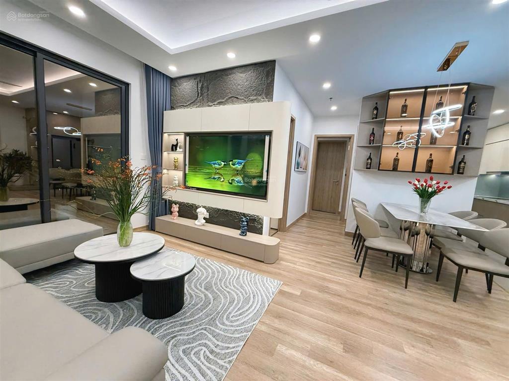 Chính chủ gửi bán căn hộ the wisteria 83m2, 2pn, hướng mát, giá 6.08 tỷ  0977 986 ***
