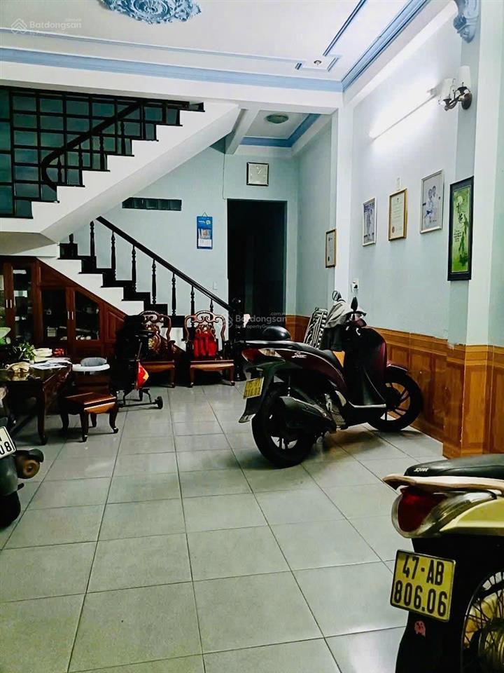 Cần bán nhà 3 tầng đường lương nhữ hộc, đối diện đại học ngoại ngữ  cẩm lệ, đà nẵng