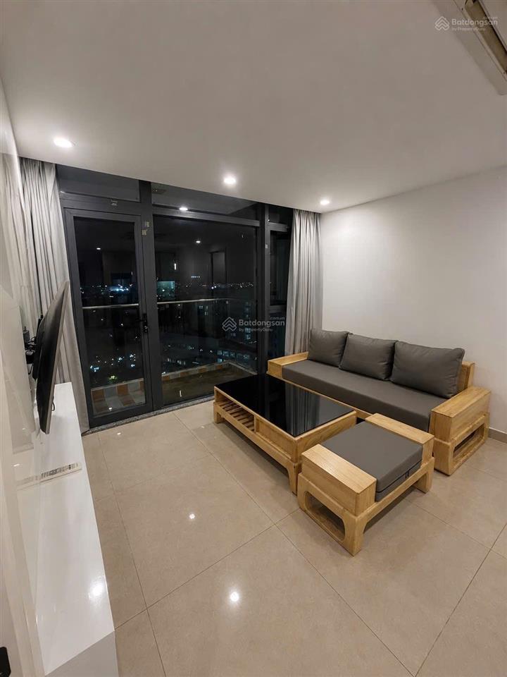 Cho thuê căn hộ 2 phòng ngủ tòa quang nguyễn đường nguyễn hữu thọ hải châu đà nẵng