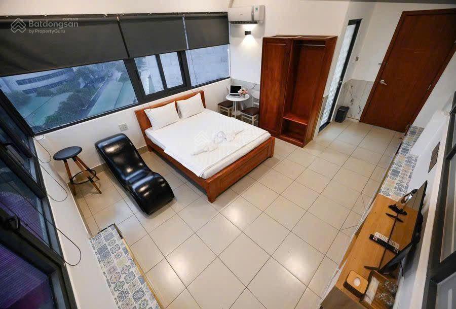 Bán nhà trần quốc hoàn 87m²  khách sạn hầm + 6 tầng  20 phòng  thu 1.4 tỷ/năm  giá 36 tỷ