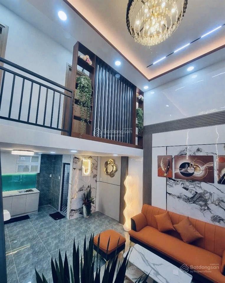 Nhà đẹp linh xuân  thủ đức, hẻm ô tô tận cửa  giá giảm sốc nhỉnh 3 tỷ tl