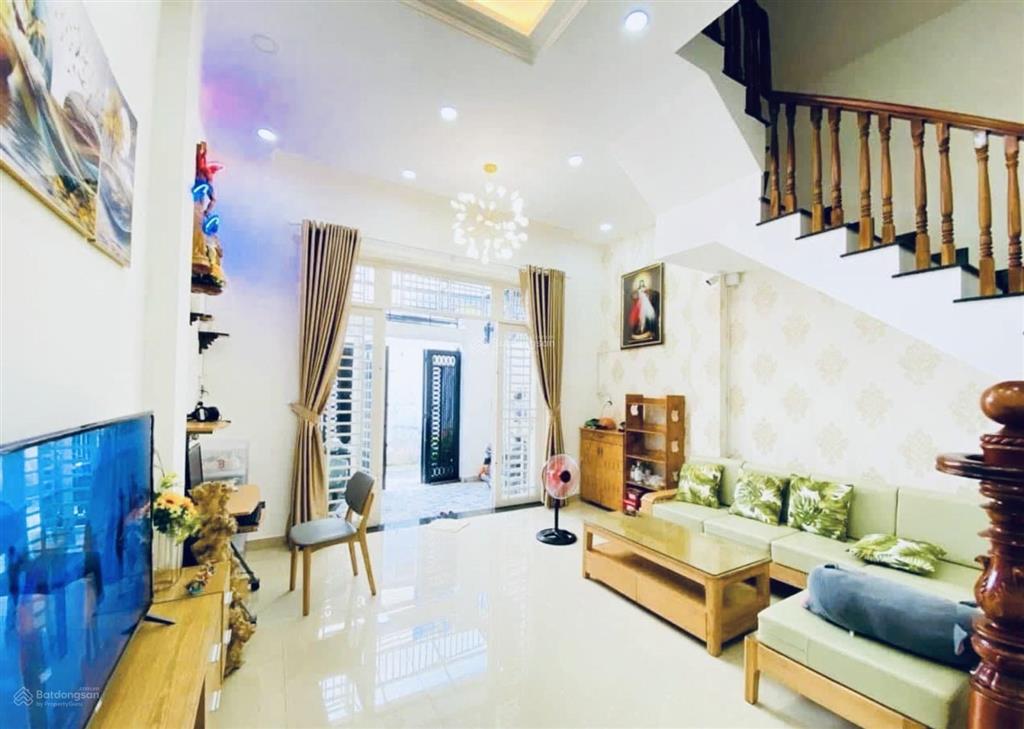 Cơ hội hiếm nhà dtsd 156m2 sát phạm văn đồng, hbc  3 tầng sát giganall, giá nhỉnh 7 tỷ tl