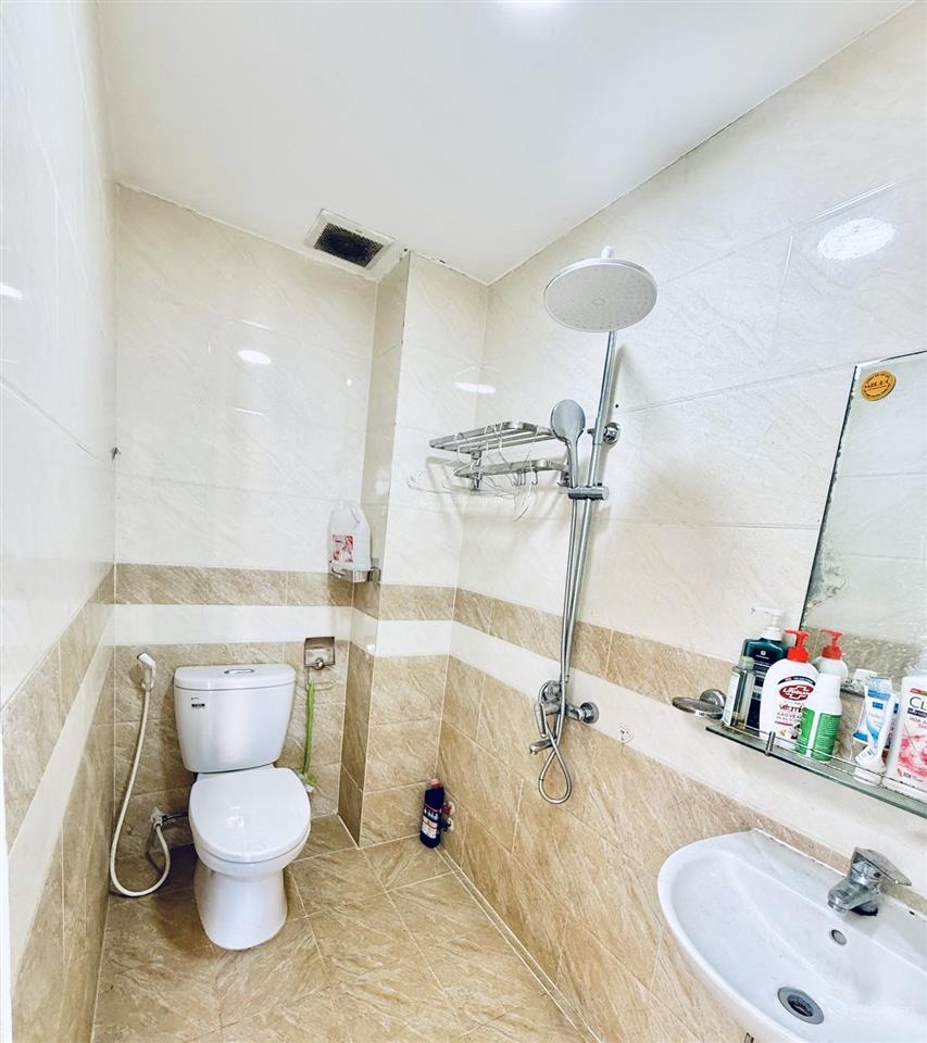 Cơ hội hiếm nhà dtsd 156m2 sát phạm văn đồng, hbc  3 tầng sát giganall, giá nhỉnh 7 tỷ tl