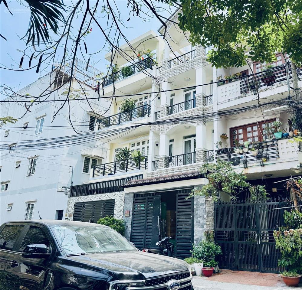 Cơ hội hiếm nhà dtsd 156m2 sát phạm văn đồng, hbc  3 tầng sát giganall, giá nhỉnh 7 tỷ tl