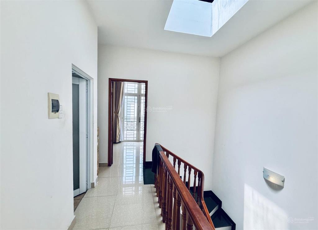 Cơ hội hiếm nhà dtsd 156m2 sát phạm văn đồng, hbc  3 tầng sát giganall, giá nhỉnh 7 tỷ tl