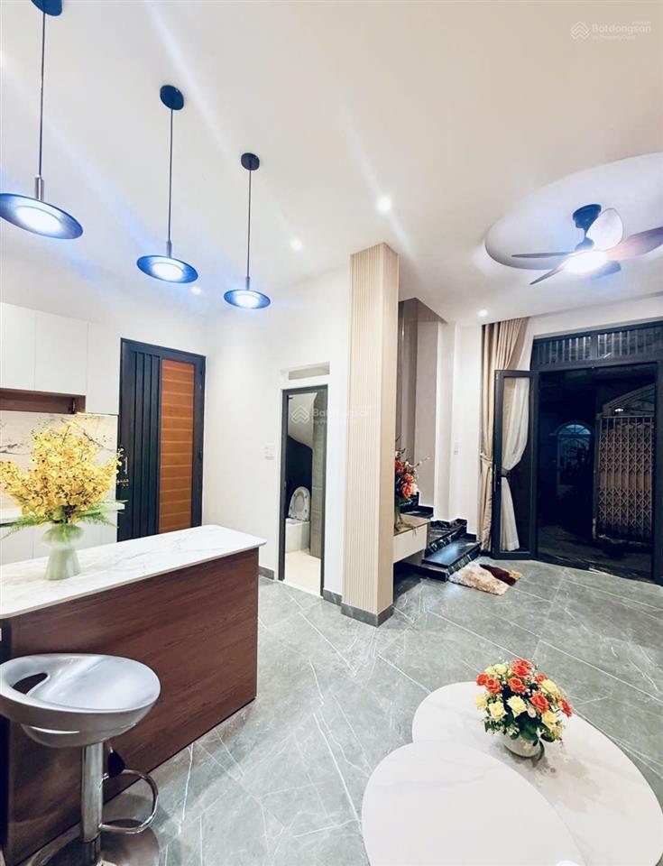 Nhà đẹp gò vấp  sát emart phan huy ích, hẻm xe hơi kinh doanh tốt, giá 3.680 tỷ thương lượng
