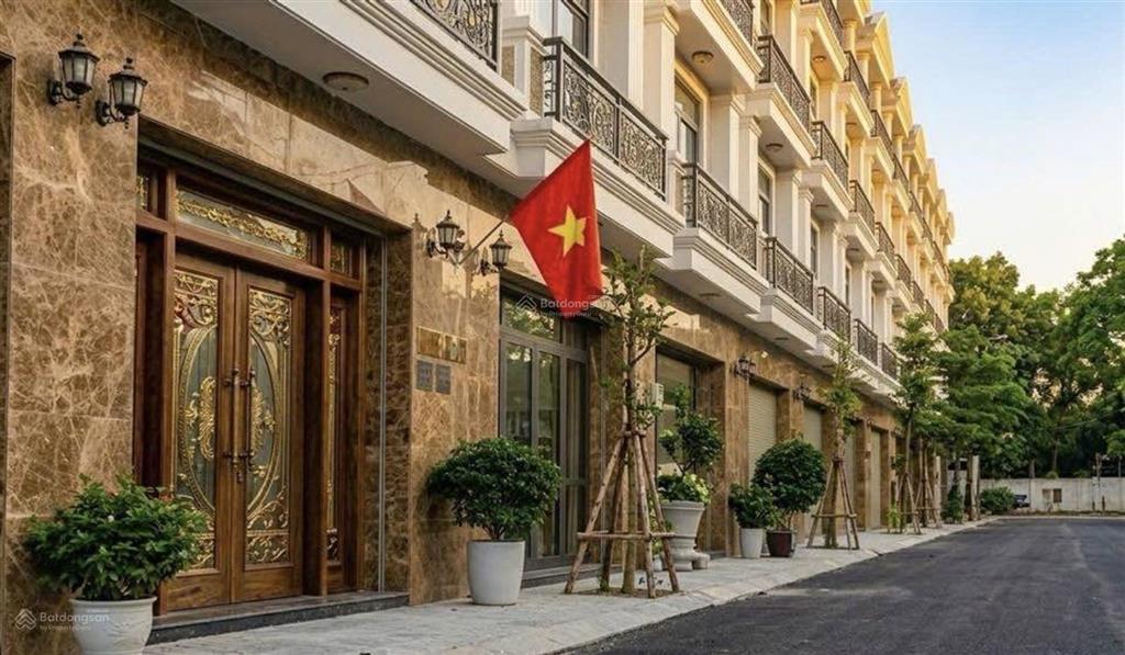 Nhà đẹp 5 tầng ô tô ngủ tại nhà ql13 hiệp bình, thủ đức, lk kđt vạn phúc city  giá nhỉnh 8 tỷ tl