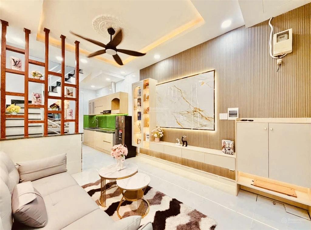 Vị trí vàng nhỉnh 3 tỷ tặng full nội gần vincom quang trung gò vấp, liền kế hẻm xe hơi