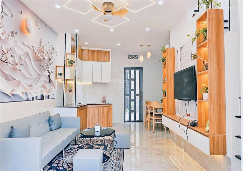 Nhỉnh 3 tỷ nhà mới 2 mặt tiền  hẻm xe hơi, tặng full nội thất đường bùi quang là  gò vấp