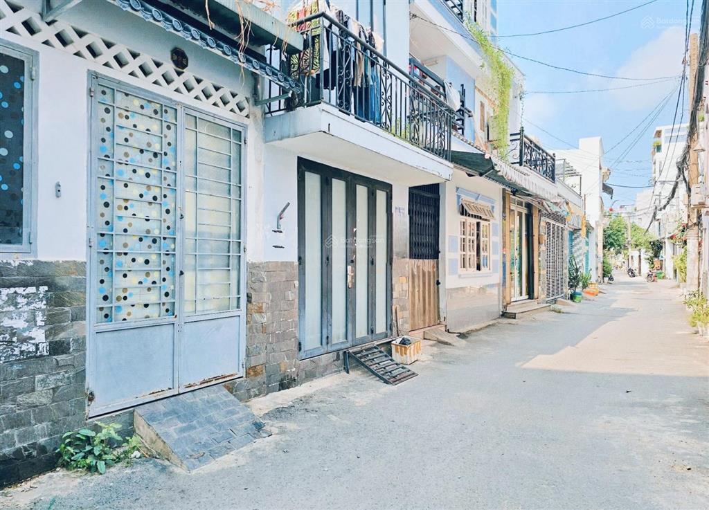 Nhỉnh 3 tỷ nhà mới 2 mặt tiền  hẻm xe hơi, tặng full nội thất đường bùi quang là  gò vấp