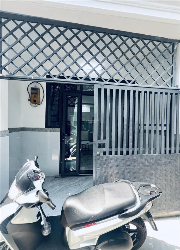 Hiếm chỉ 4 tỷ hẻm thông nhà mới xinh xinh gần chợ phước long a  quận 9