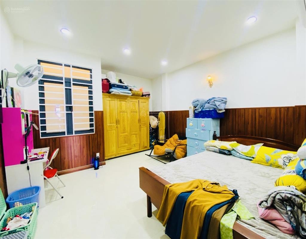 Hot chỉ 5.95 tỷ dt 61m 4 tầng dương đình hội q9,view vành đai 2 thoáng mát