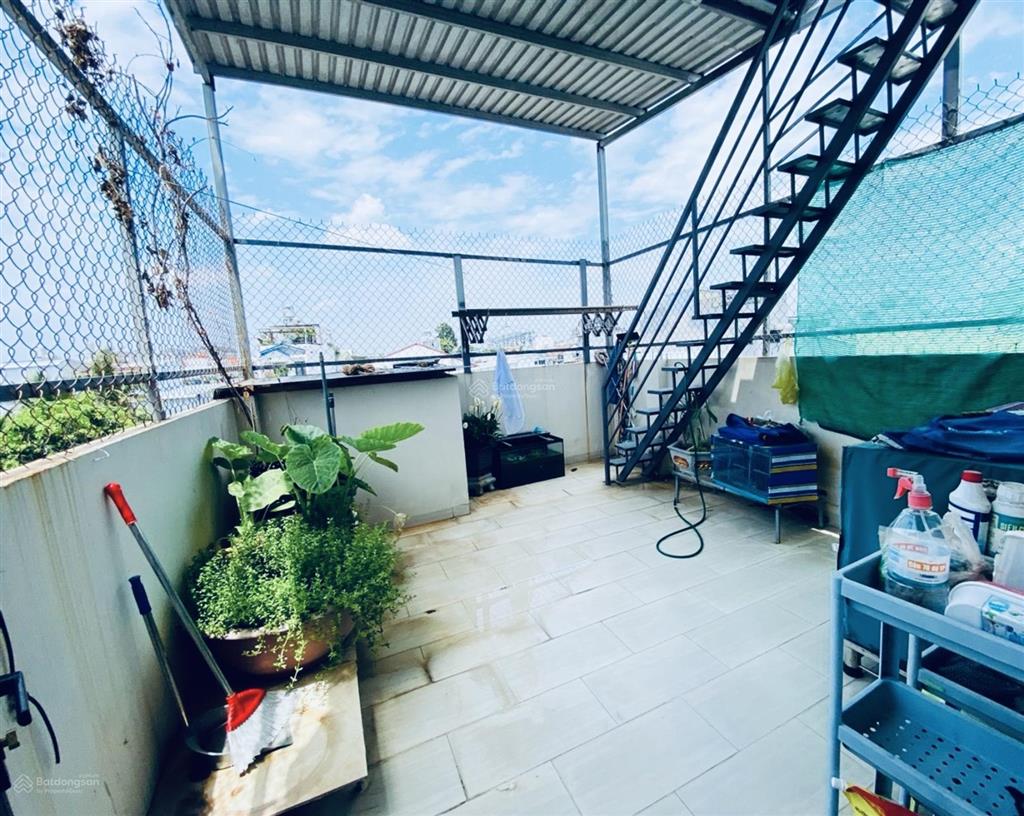 Hot chỉ 5.95 tỷ dt 61m 4 tầng dương đình hội q9,view vành đai 2 thoáng mát