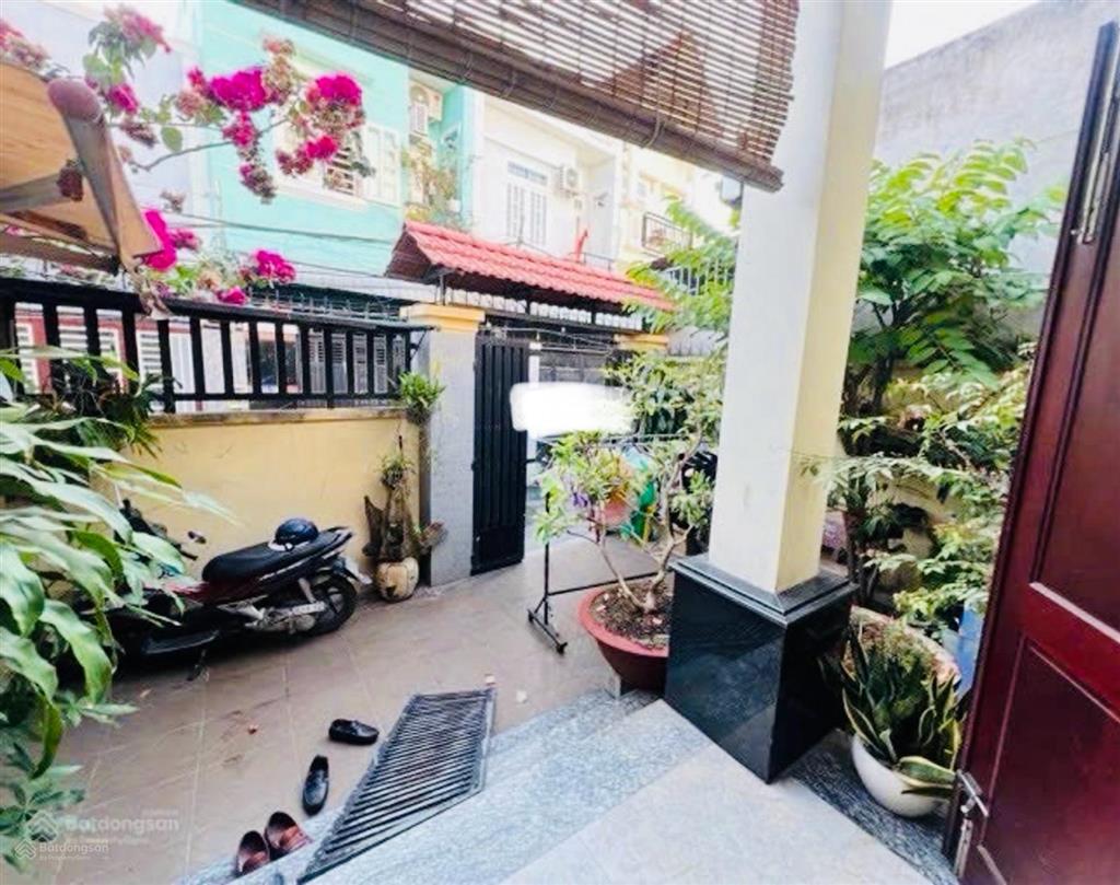 Biệt thự chỉ 8 tỷ tl, dt 106m ngang 6m hẻm xe hơi thông ngay tp. thủ đức