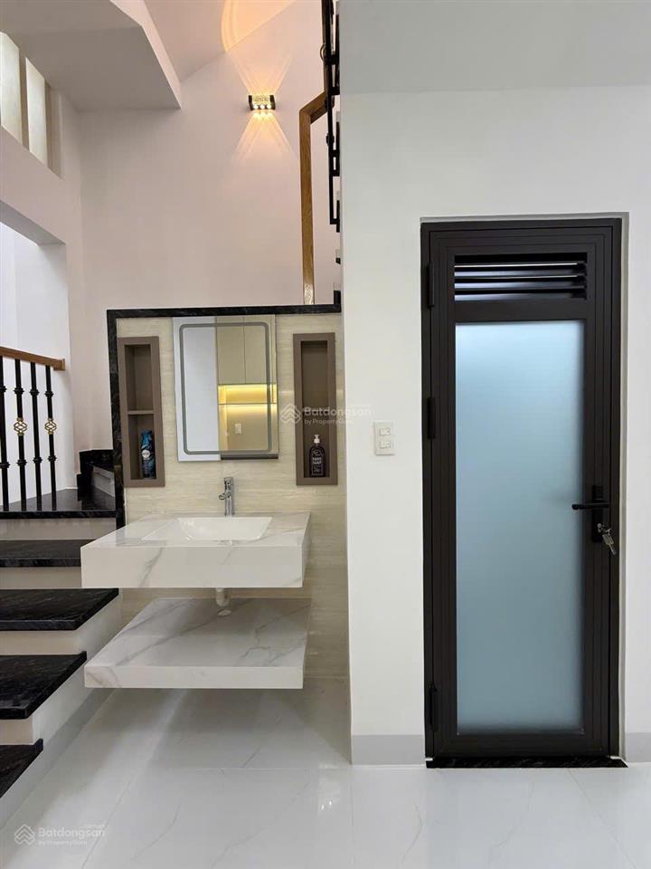 [8,2 tỉ] nhà hẻm mới 100% đủ tiện nghi đ. tống văn hên, p.15, tân bình.