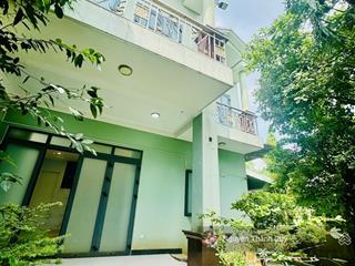 Biệt thự góc 2 mặt tiền tđc phước thiện 100m ra vành đai 3  đối diện vinhomes q9  3 tầng 7pn 4wc