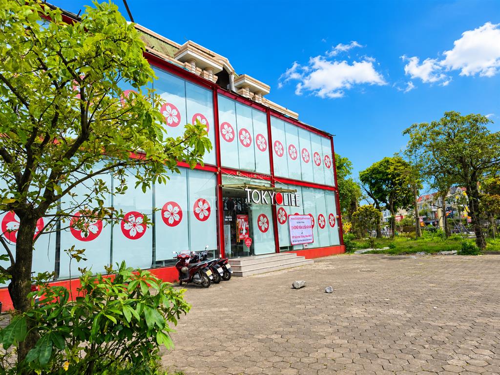 Cho thuê toà nhà 2 tầng đối diện vincom kỳ anh