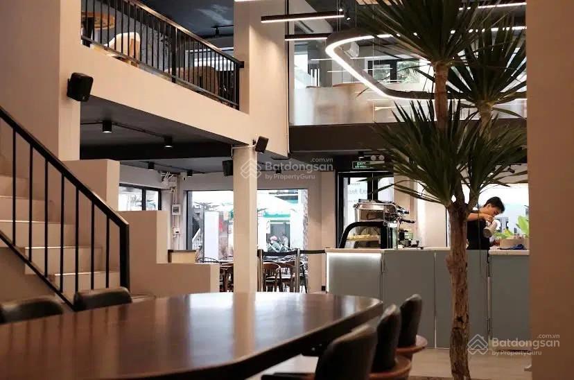 Bán nhà đào duy anh 255m²  góc 3 mặt tiền  trệt + 3 lầu  thu 80tr/tháng  phú nhuận  giá 70 tỷ