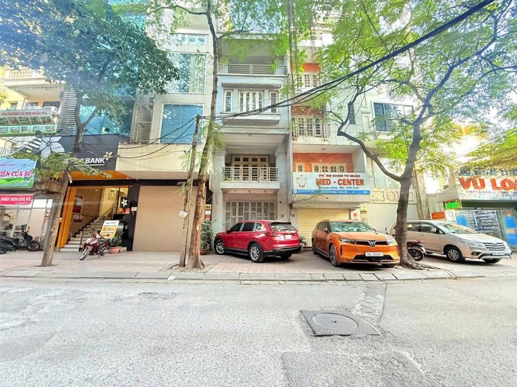 Bán nhà phố vĩnh phúc  ô tô tránh, vỉa hè rộng  36 tỷ  dt 80m  2 thoáng