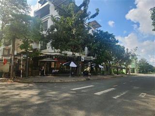 Bình đông  quận 8, nhà 140.2m2 lô góc mặt tiền kinh doanh, vừa ở vừa có dòng tiền. giá 17,3 tỷ