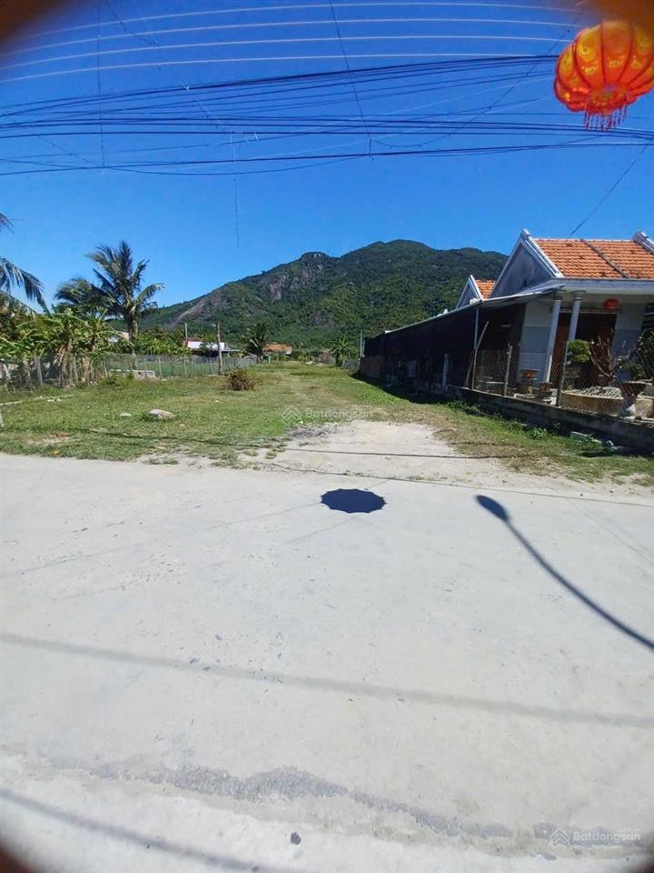 Bán đất diện tại phường hoà thắng, ninh hoà tỉnh khánh hoà. giá chỉ hơn 2tr/m2