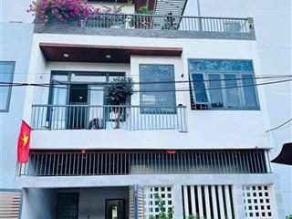 Tôi chính chủ bán nhà 3 tầng kiệt oto tôn đản nối dài, hòa phát,cẩm lệ