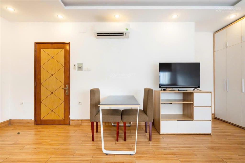 Trống lại studio cửa sổ trời gần nguyễn kiệm, phan đăng lưu, tiện qua tân bình