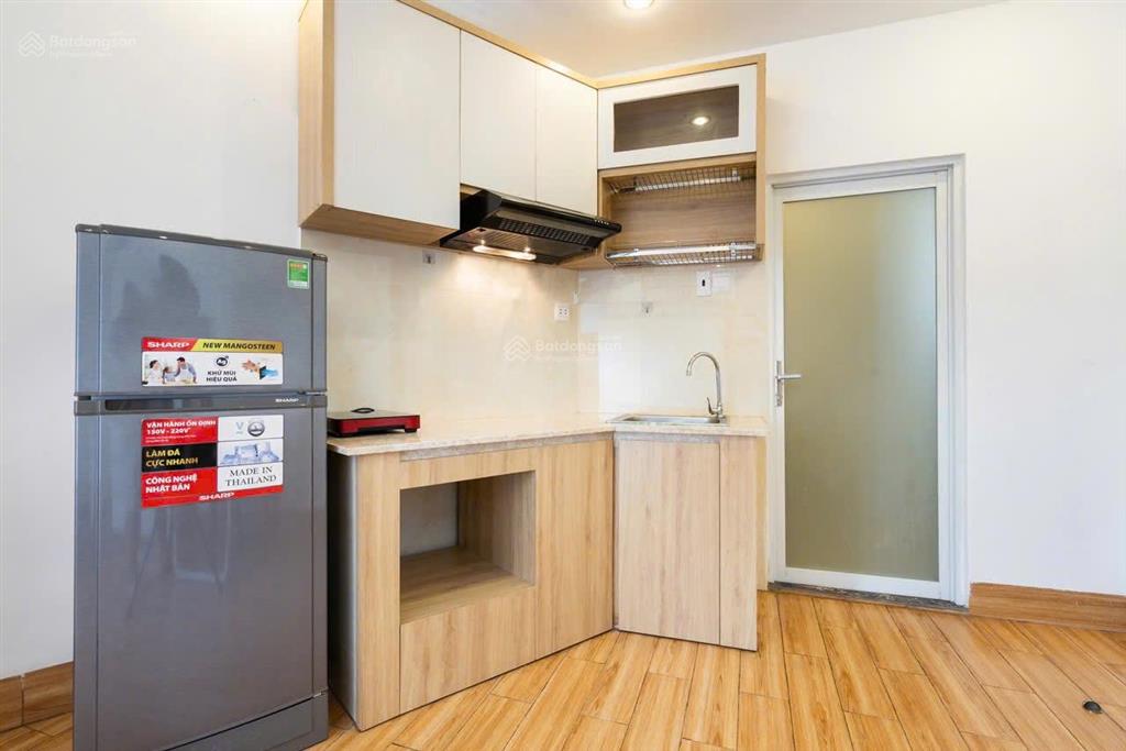 Trống lại studio cửa sổ trời gần nguyễn kiệm, phan đăng lưu, tiện qua tân bình