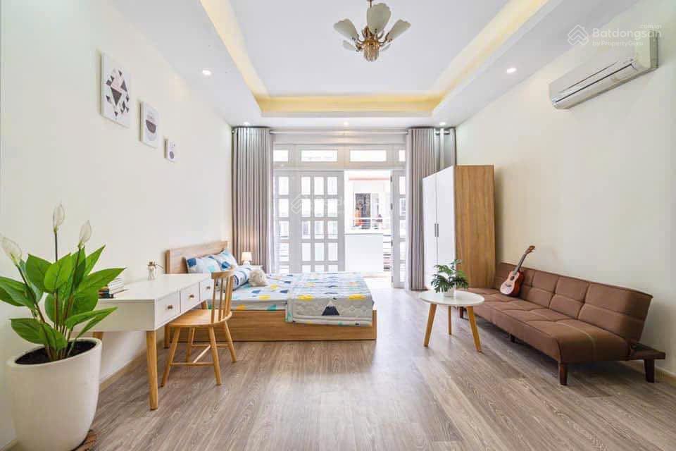 Cho thuê studio có ban công đường hồ văn huê gần sân bay tân sơn nhất