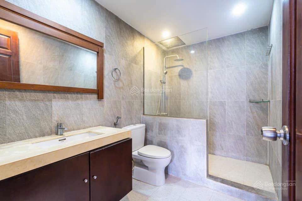 Cho thuê studio có ban công đường hồ văn huê gần sân bay tân sơn nhất