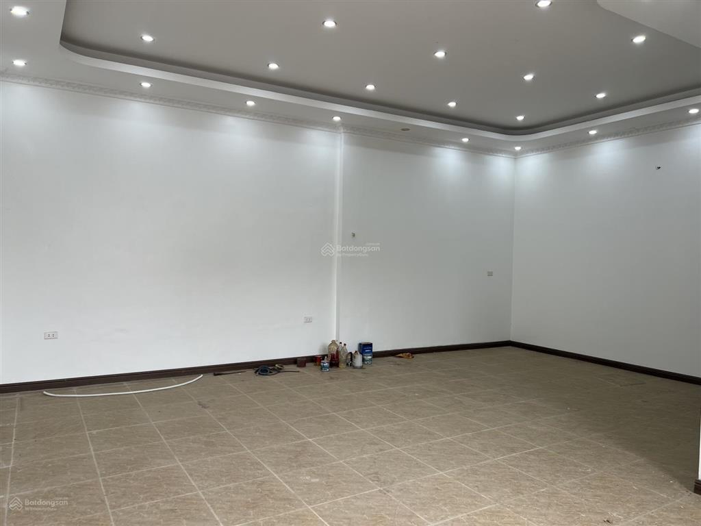Mời thuê nhà biệt thự sân vườn, vị trí trung tâm sầ uất phường chương mỹ