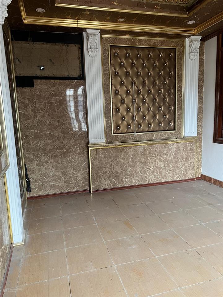 Mời thuê nhà biệt thự sân vườn, vị trí trung tâm sầ uất phường chương mỹ